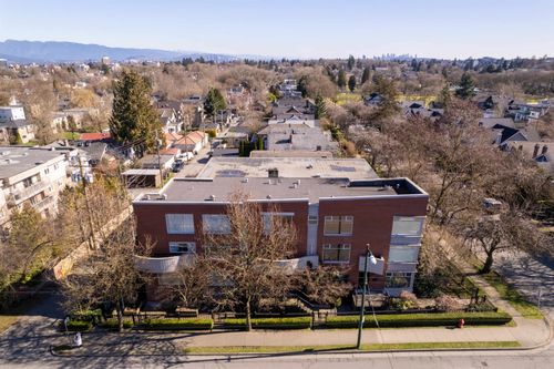 999 W 20th Ave, Vancouver, BC, V5Z1Y4 | Card Image