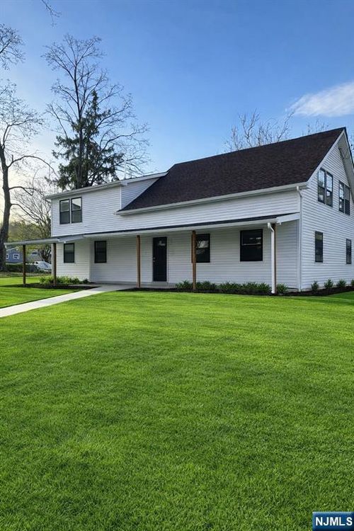 77 Greenbrook Rd, Middlesex, NJ, 08846-1320 | Card Image