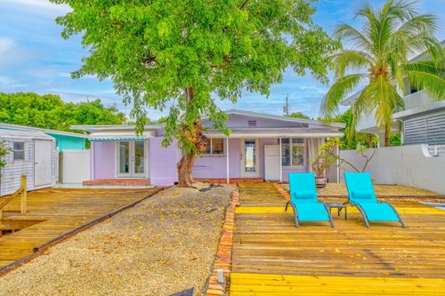 263 Azalea St, Tavernier, FL, 33070-2202 | Card Image