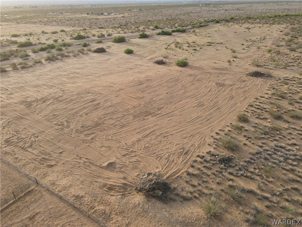 Land in Golden Valley 4