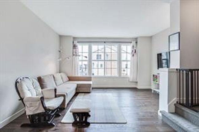 51 Sherwood Row Nw, Home with 2 bedrooms, 2 bathrooms and 3 parking in Calgary AB | Image 16
