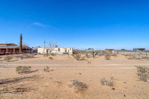 736 State Line Drive, Chaparral, NM, 88081 | Card Image