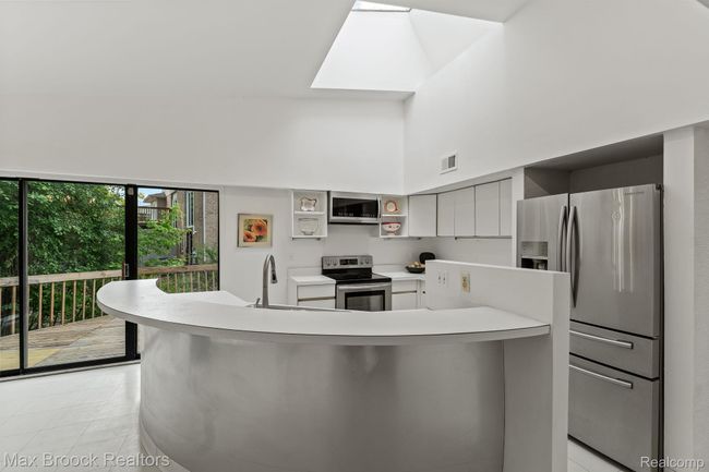 15-web-or-mls-A0102212.jpg | Image 8