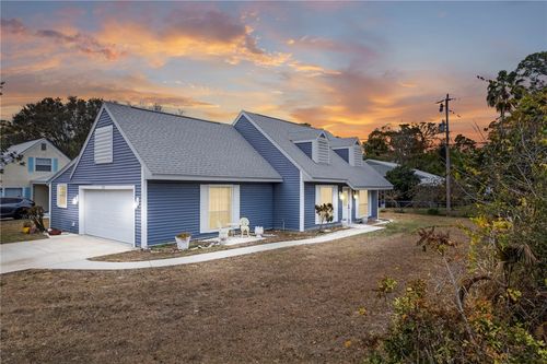 1575 30th Ave, Vero Beach, FL, 32960-3287 | Card Image