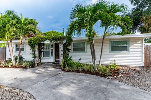 1971 Harbor Ln, NAPLES, FL, 34104-4215 | Card Image