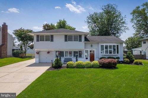 318 Grand Ave, BLACKWOOD, NJ, 08012-3846 | Card Image