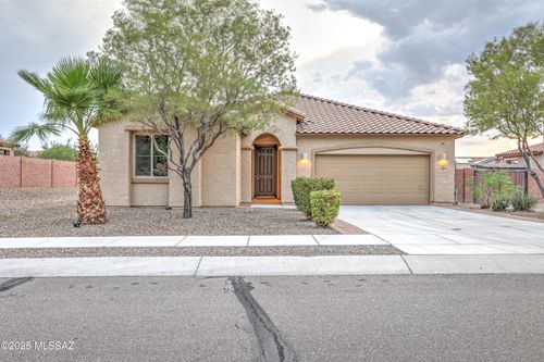 4400 S Saginaw Hill Dr, Tucson, AZ, 85746-8518 | Card Image