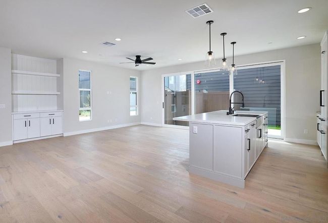 569 N Vulcan Ave, House other with 3 bedrooms, 3 bathrooms and 2 parking in Encinitas CA | Image 4