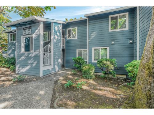 71-12600 Se Freeman Way, Milwaukie, OR, 97222 | Card Image