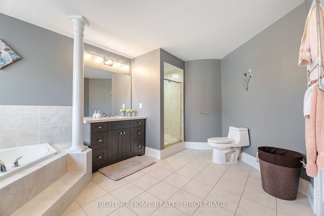 105 Royal Dr West, House other with 6 bedrooms, 5 bathrooms and 4 parking in Brampton ON | Image 22