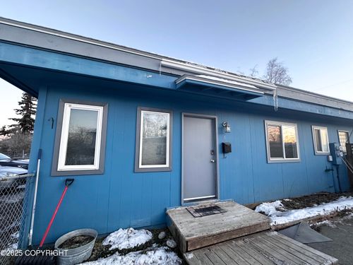1-2810 W 33rd Ave, Anchorage, AK, 99517-2201 | Card Image