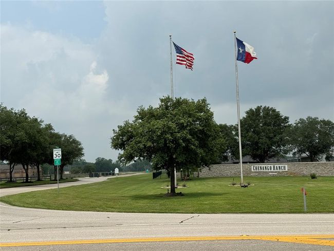 22603 Chenango Lake Dr, Home with 0 bedrooms, 0 bathrooms and null parking in Angleton TX | Image 8