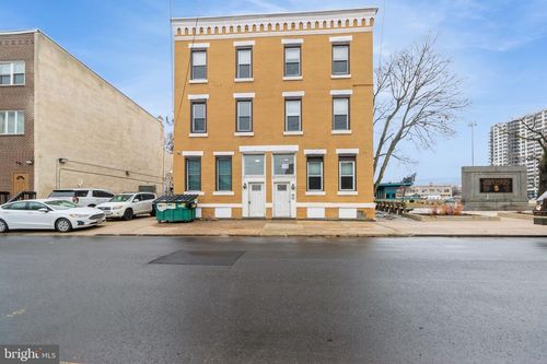 1a-525 Penn St, CAMDEN, NJ, 08102-1241 | Card Image