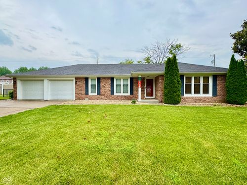 584 Camelot Dr, Seymour, IN, 47274-1922 | Card Image