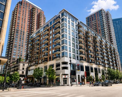 1019-1 E 8th St, Chicago, IL, 60605-5064 | Card Image