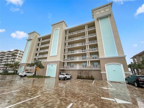 404-125 Island Way, CLEARWATER BEACH, FL, 33767 | Card Image