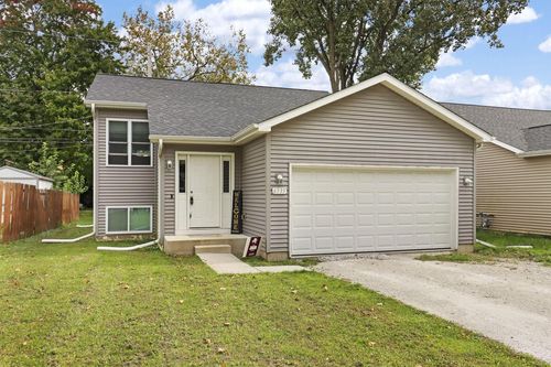 6535 247th Avenue, Paddock Lake, WI, 53168 | Card Image