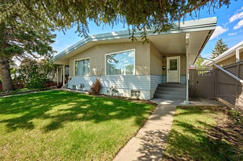 812A 69 Avenue Sw, Calgary, AB, T2V0P3 | Card Image