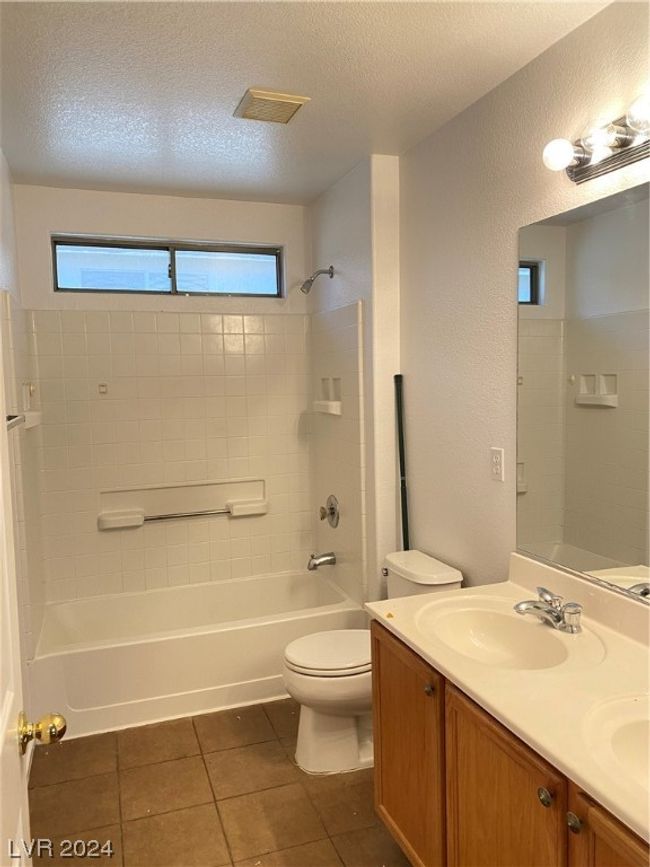 0 - 8528 Cheerful Brook Ave, House other with 5 bedrooms, 3 bathrooms and null parking in Las Vegas NV | Image 8