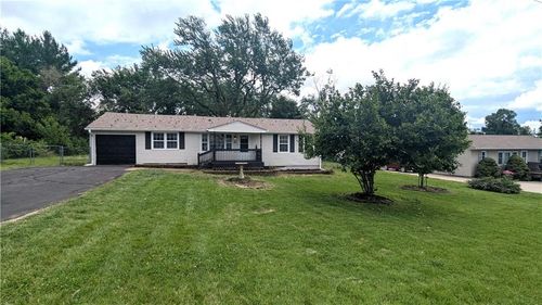 411 N Cogan Ln, Independence, MO, 64050-2005 | Card Image