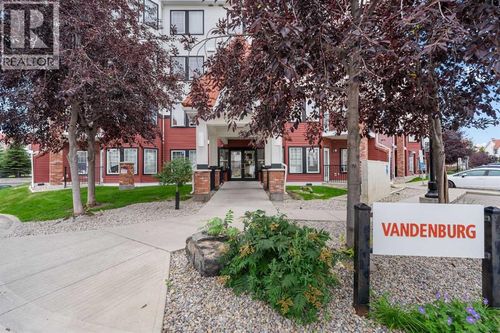 135-20 Royal Oak Plaza Nw, Calgary, AB, T3G0E6 | Card Image