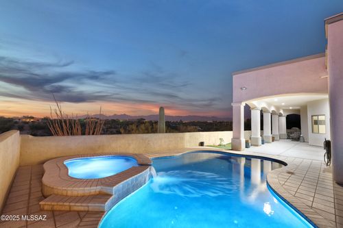 4698 S Placita Dos Pajaritos, Tucson, AZ, 85730-5812 | Card Image