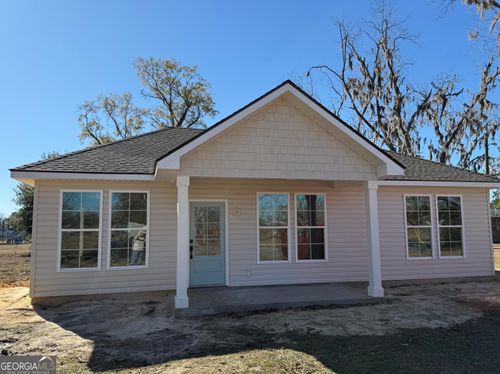 818 Porter St, Blackshear, GA, 31516-1765 | Card Image