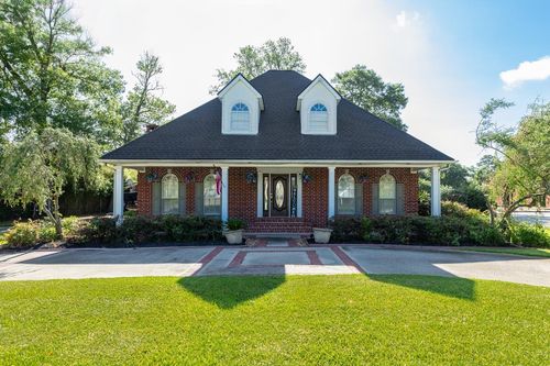 1902 W Lucas Dr, Beaumont, TX, 77706-2819 | Card Image