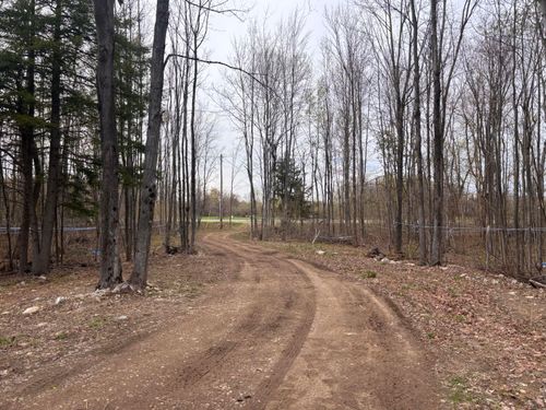 813 Bush Road, Mooers Forks, NY, 12959 | Card Image