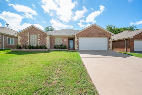 2101 Turtle Cove Dr, Mansfield, TX, 76063-8542 | Card Image