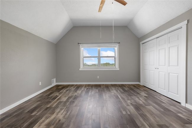 Upstairs Room 2 | Image 38
