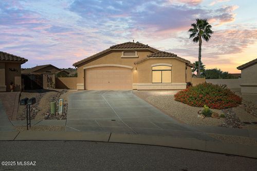 1518 N Via Mazatlan, Green Valley, AZ, 85614 | Card Image