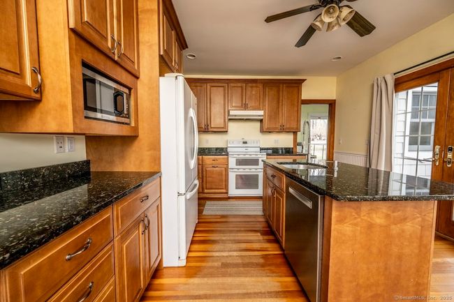 36 Maiden Ln, House other with 3 bedrooms, 2 bathrooms and null parking in Durham CT | Image 20