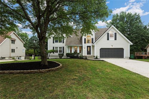 1025 Ne Remington Ct, Lee's Summit, MO, 64086-5383 | Card Image