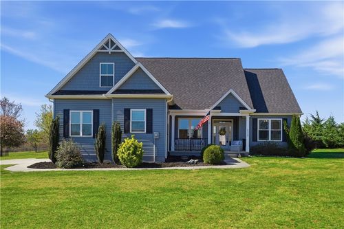 1312 Falcons Dr, Walhalla, SC, 29691-3615 | Card Image