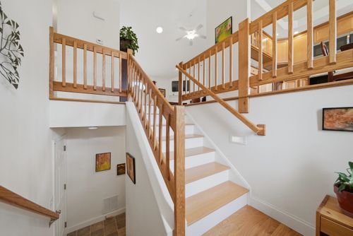 2 Chase Rd, Fremont, NH, 03044-3066 | Card Image