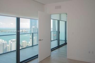 4603 - 1300 S Miami Ave, Condo with 1 bedrooms, 2 bathrooms and null parking in Miami FL | Image 2