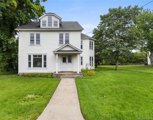 1586 Main Rd, Riverhead, NY, 11901 | Card Image
