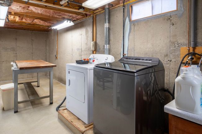 17 Cindy Dr, House other with 3 bedrooms, 2 bathrooms and null parking in Nashua NH | Image 48
