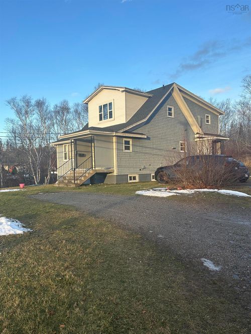 1696 Victoria Rd, Sydney, NS, B1N1N3 | Card Image