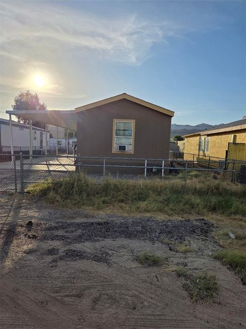 1811 Forest Dr, Bullhead City, AZ, 86442-4779 | Card Image