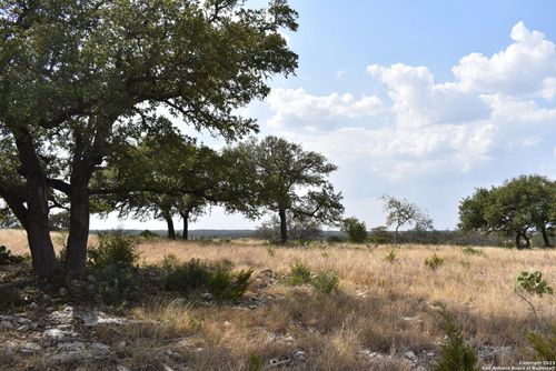 000 Cattlemans Crossing Drive, Kerrville, TX, 78028 | Card Image