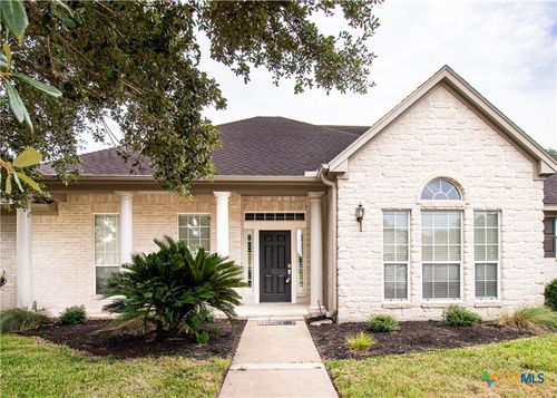 202 Ridge Vw, Victoria, TX, 77904-3390 | Card Image