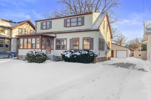 803 W New York Avenue, OSHKOSH, WI, 54901 | Card Image