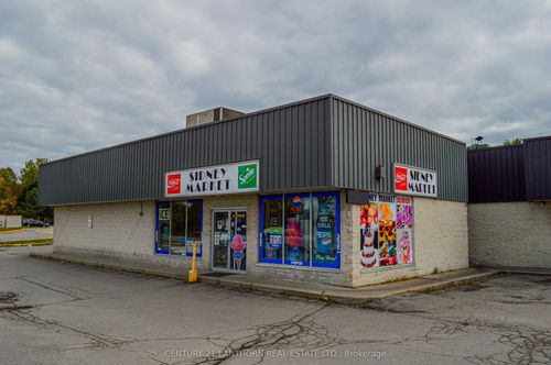 423 Sidney Street, Quinte West, ON, K8V6N6 | Card Image