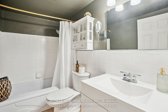 605 - 10 Woodman Dr S, Condo with 1 bedrooms, 1 bathrooms and 1 parking in Hamilton ON | Image 11