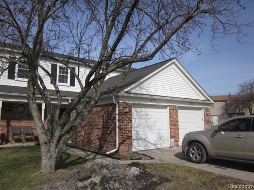 7471 N Kingston Ct, Westland, MI, 48185-5682 | Card Image