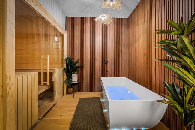 Community sauna/cold plunge! | Image 17