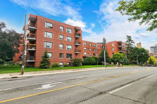 206-2550 Bathurst St, Toronto, ON, M6B2Z2 | Card Image