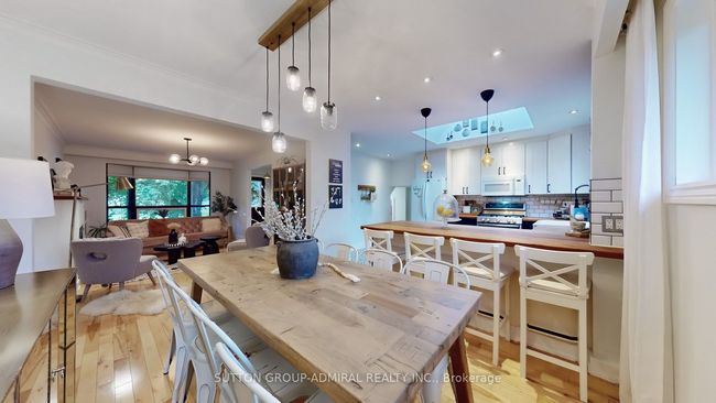329 Towercrest Dr, House other with 4 bedrooms, 2 bathrooms and 2 parking in Newmarket ON | Image 11